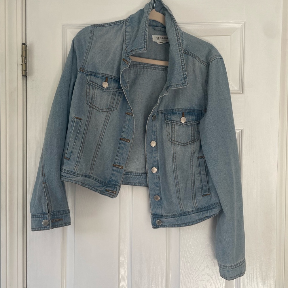 Cropped denim women’s jacket